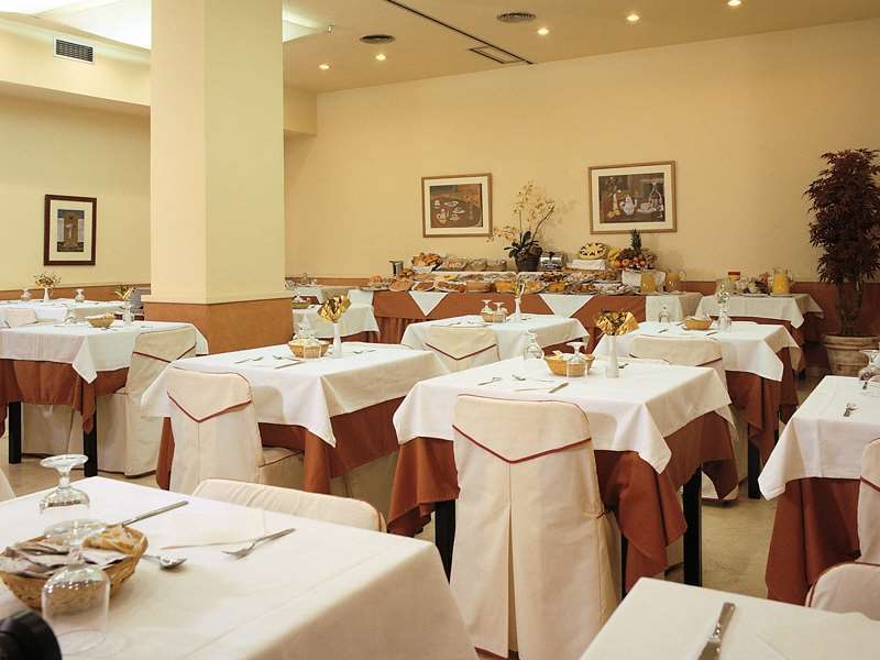 Hotel Glòries 3*