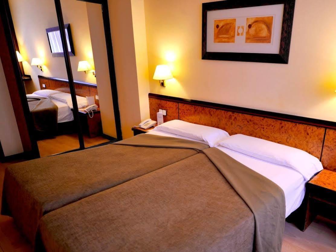 Glòries Hotel 3*
